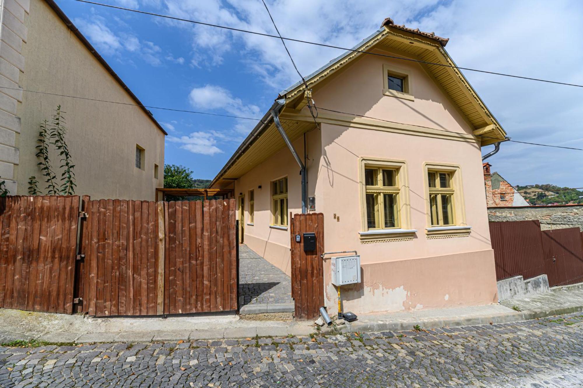 Lagom - Hot Tub Hideout Braşov Exterior foto