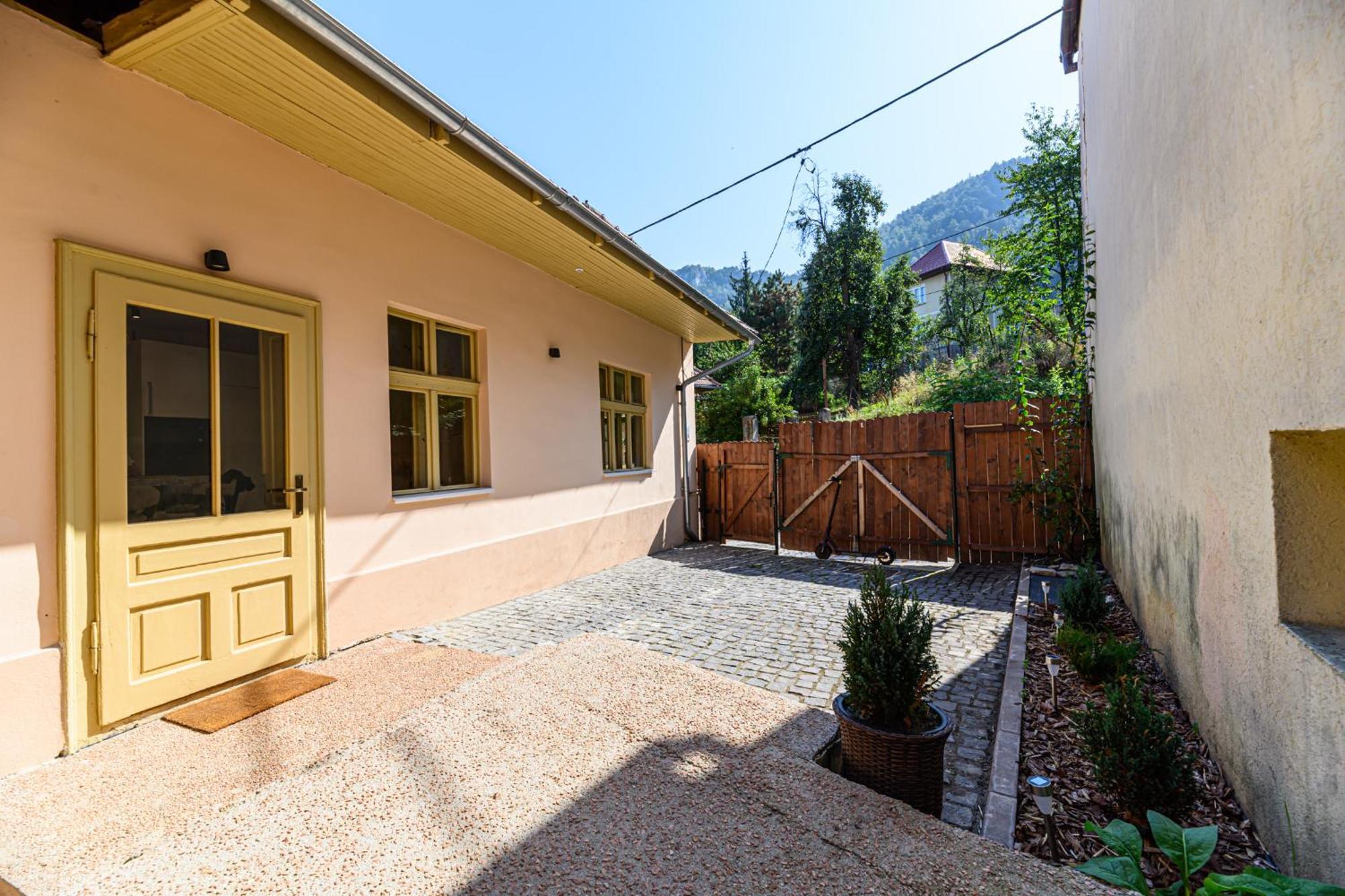 Lagom - Hot Tub Hideout Braşov Exterior foto